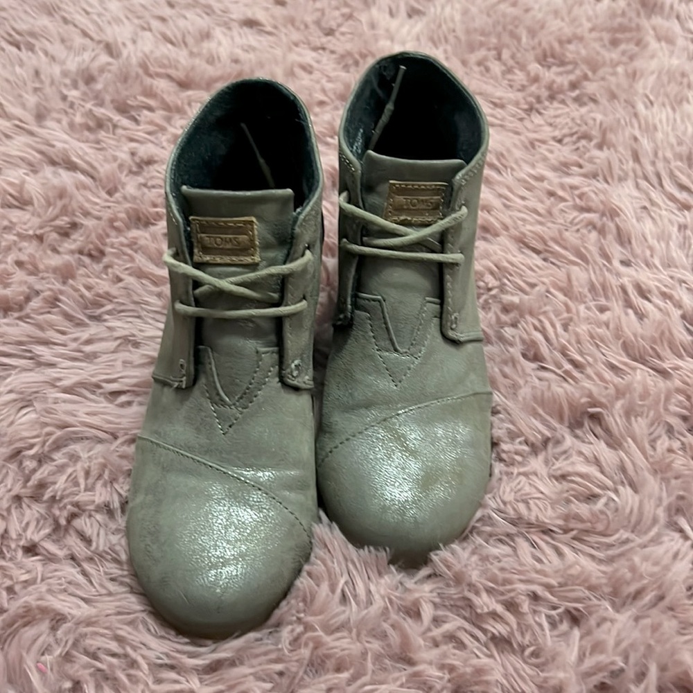 TOMS silver/grey desert wedge